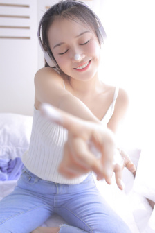 岳伦